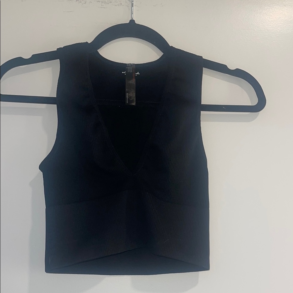 Urban Outfitters Black Seamless Cropped Tank